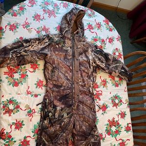 Youth insulated coveralls. Size medium. Like new!